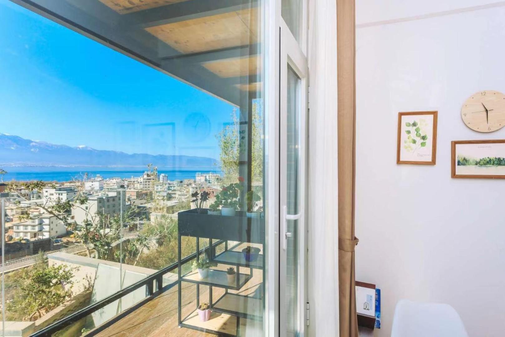 Dali Listening Sea View Villa大理听城海景别墅 Экстерьер фото